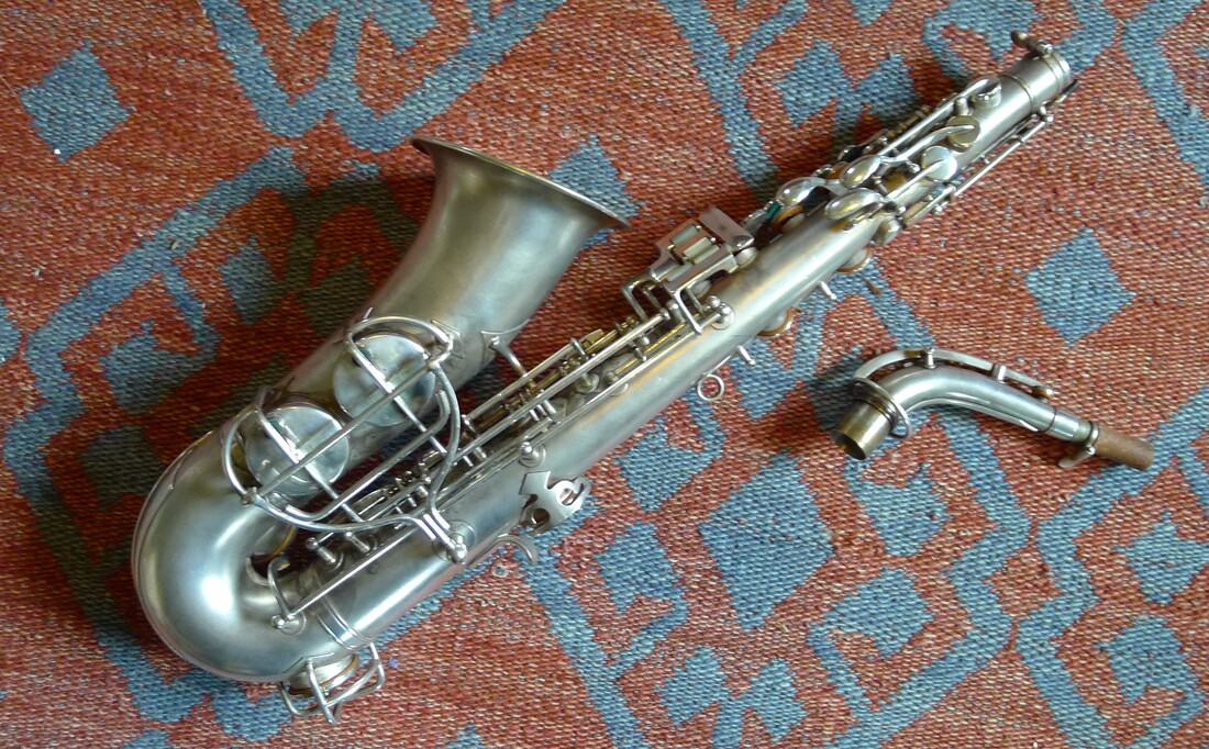 Vintage Holton Model 201 Eb Alto Saxophone - Vintage clarinet and